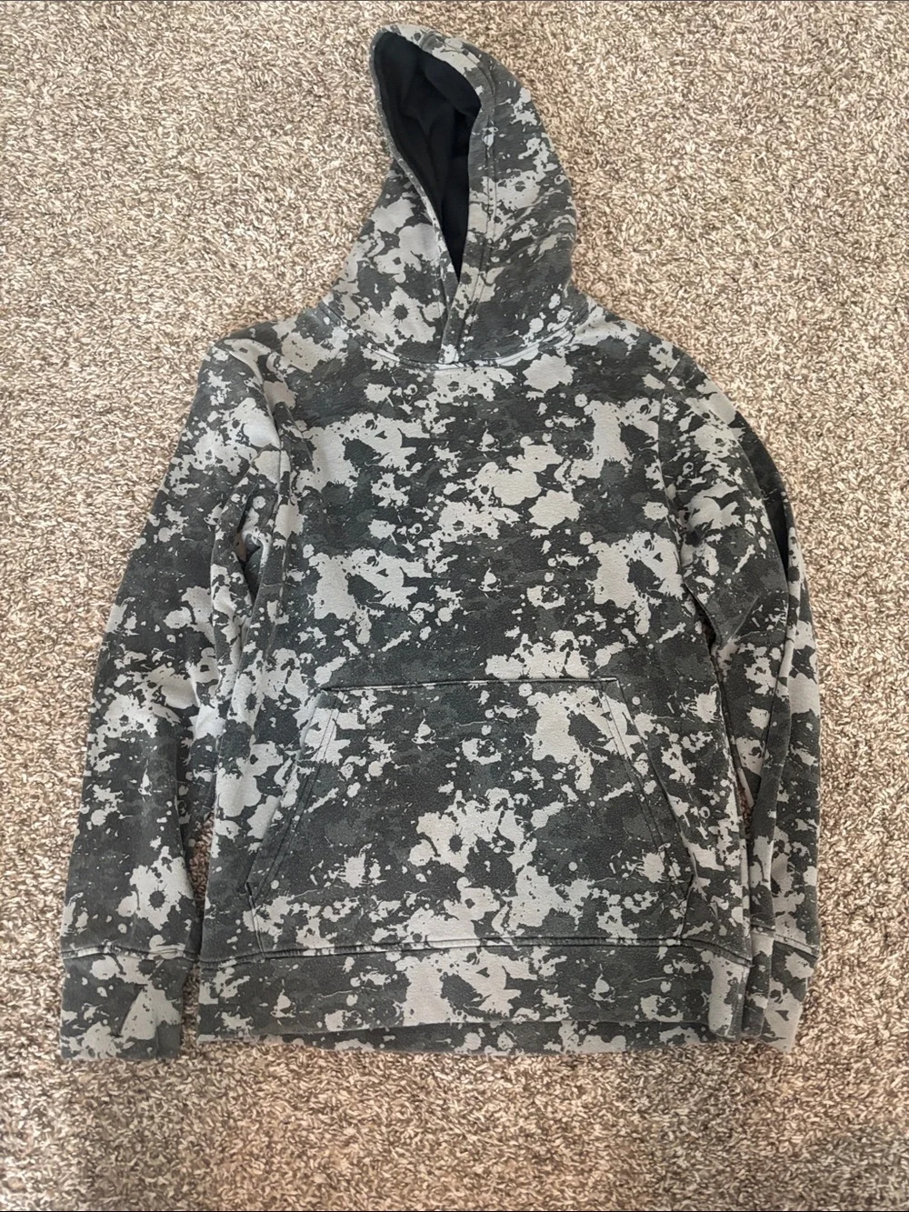 Speckled Gray & Black Pullover Hoodie